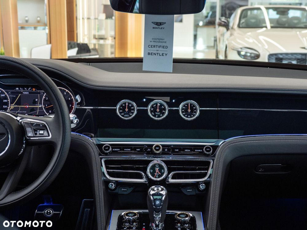 Bentley Flying Spur - 16