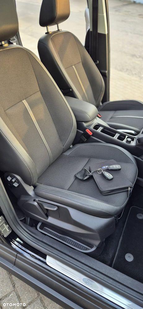 Ford C-MAX 2.0 TDCi Start-Stop-System Titanium - 24