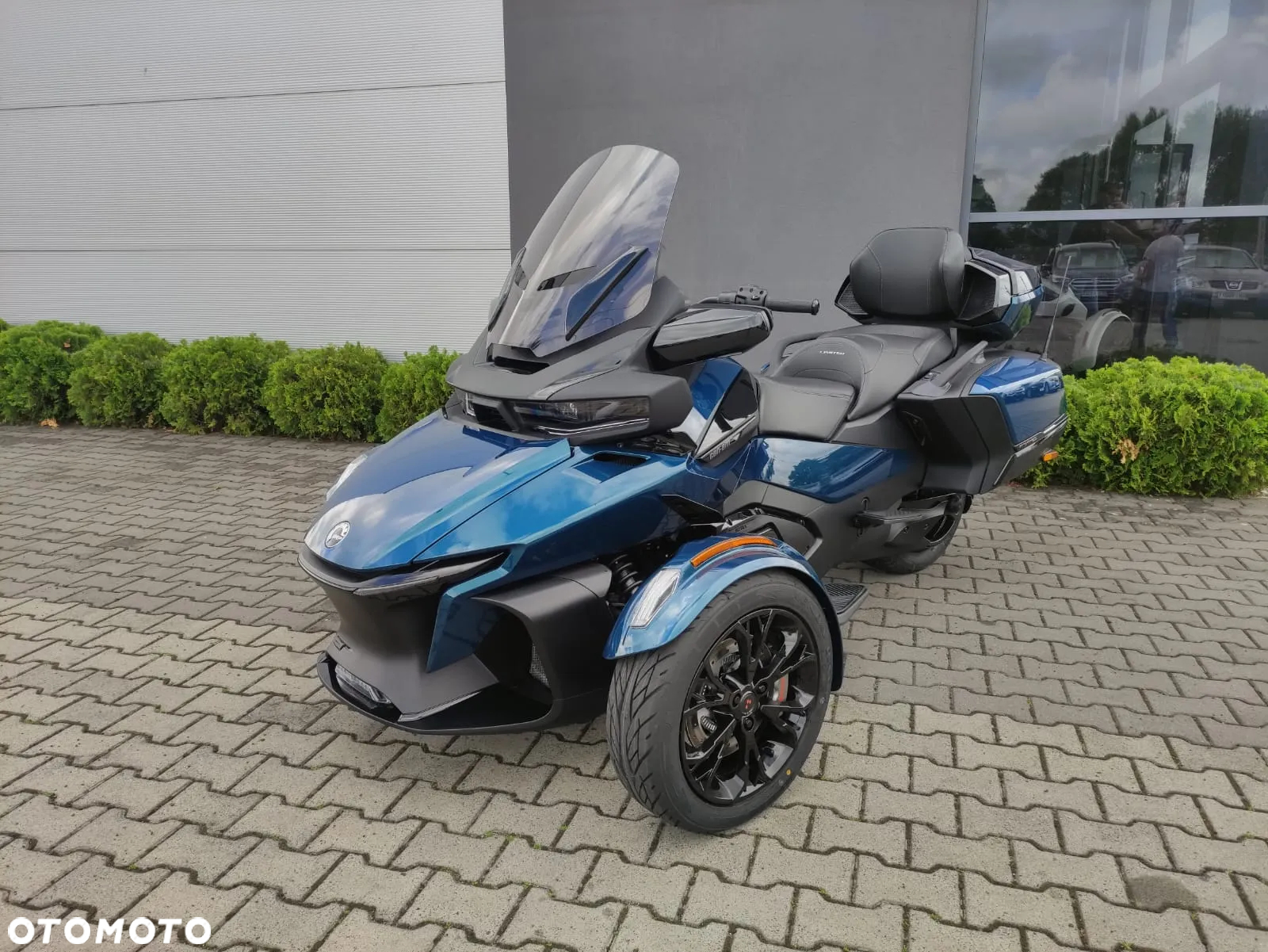 Can-Am Spyder - 2