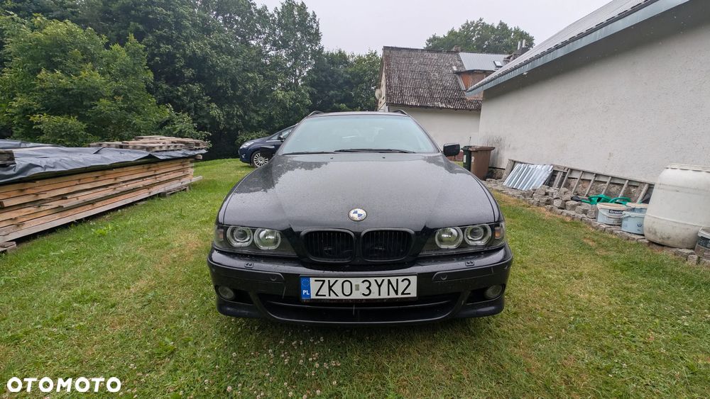 BMW Seria 5 523i - 1