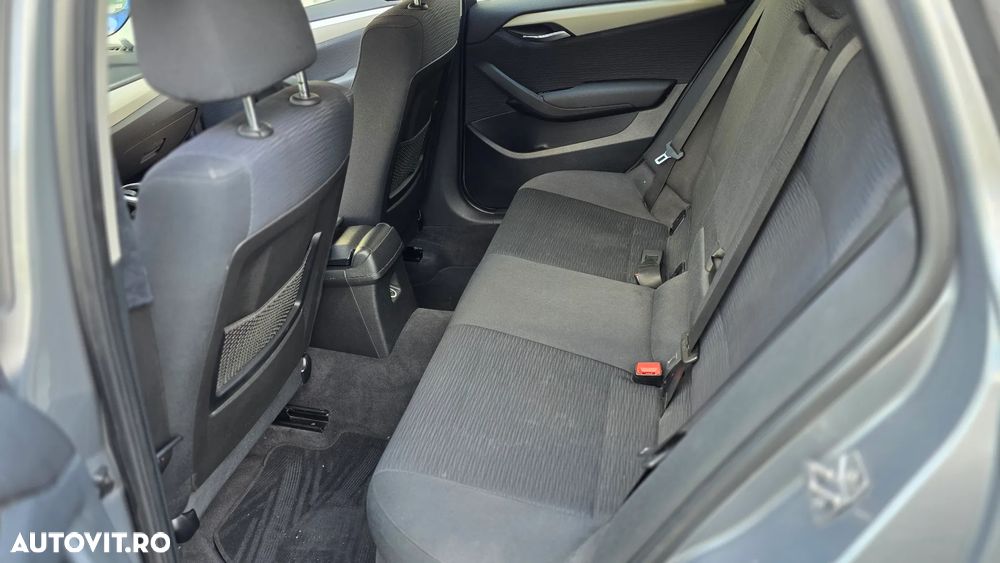 BMW X1 sDrive18d - 14