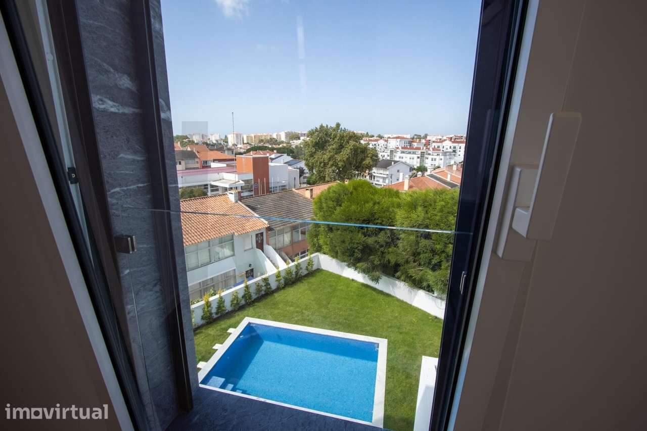 Moradia T3+1 para venda em condominio com jardim e piscina privados - Grande imagem: 2/38