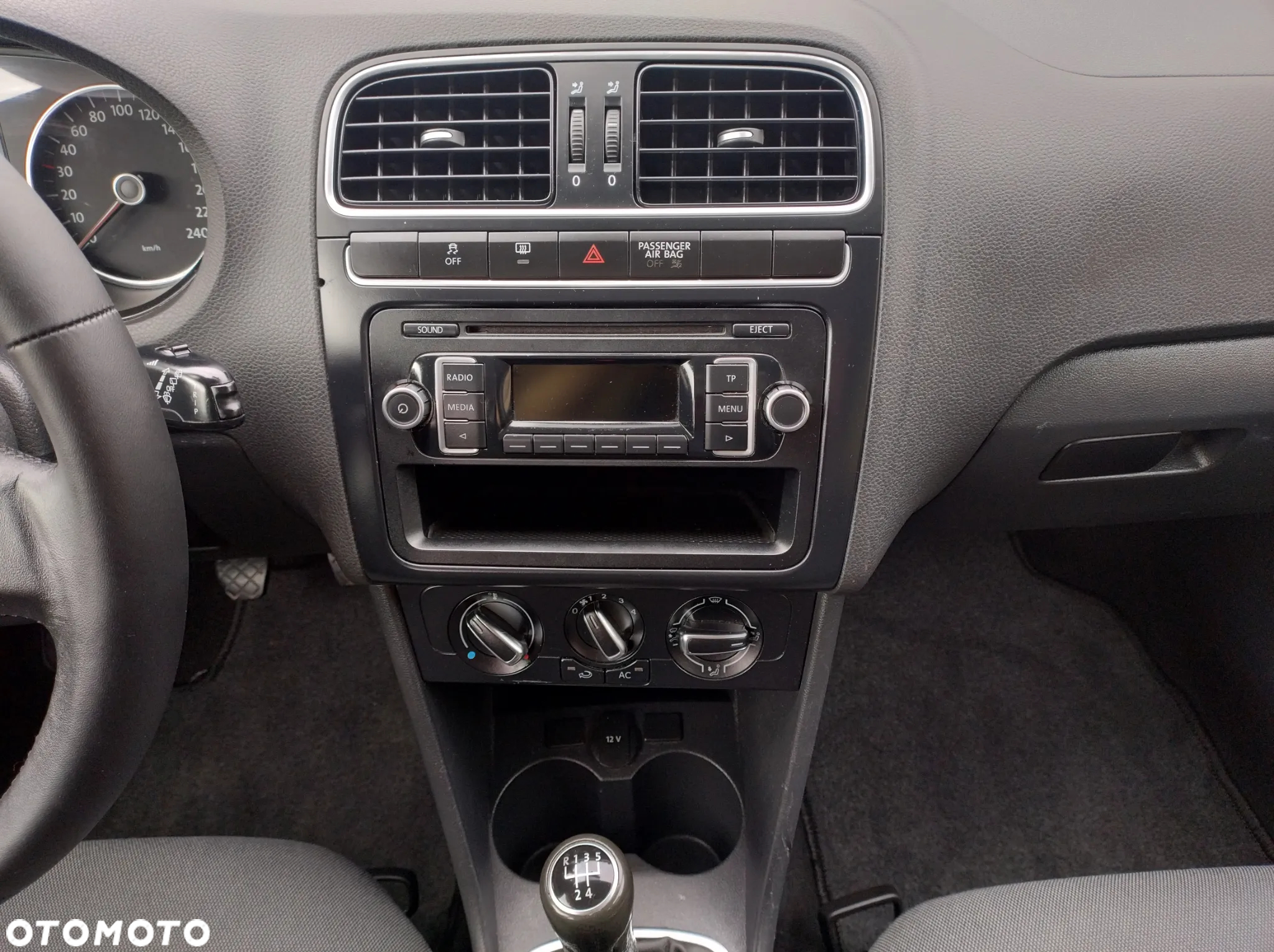 Volkswagen Polo 1.4 16V Comfortline - 33