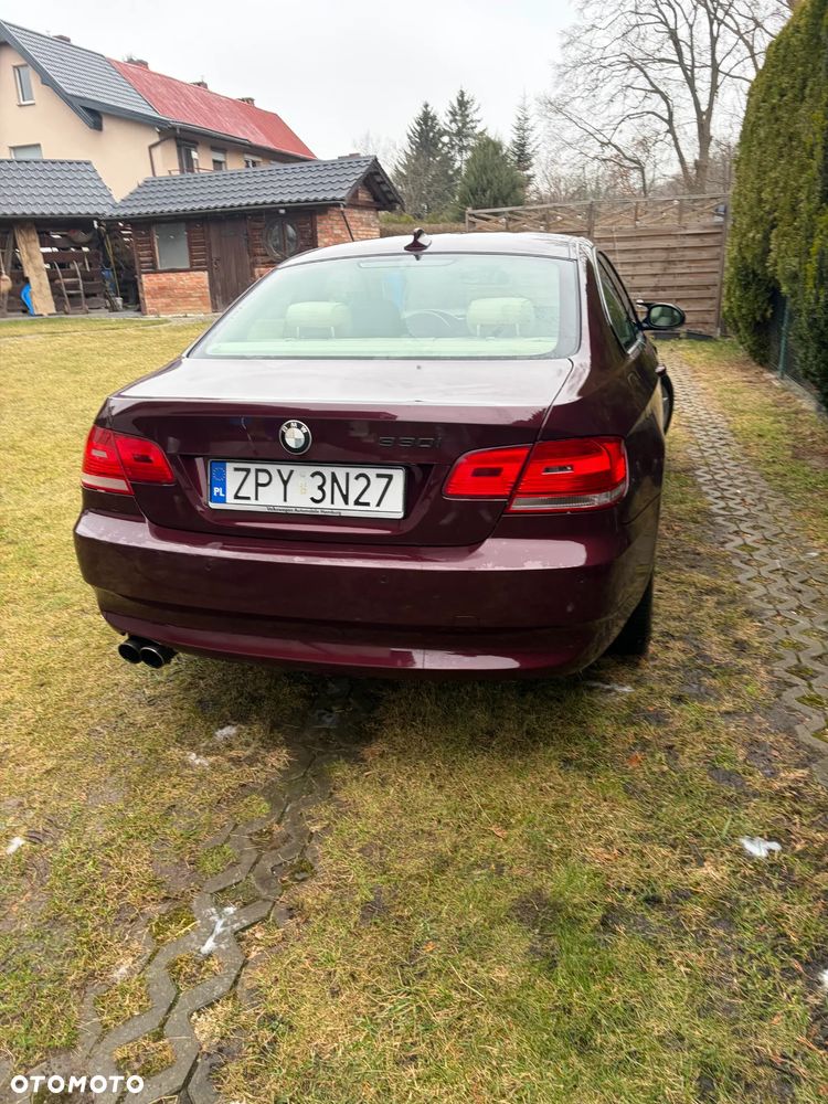 BMW Seria 3 330i - 17