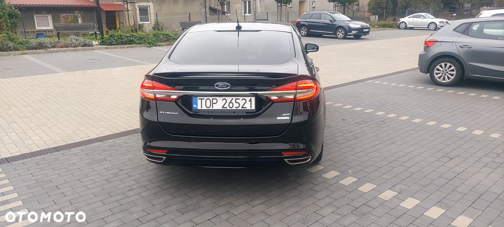 Ford Fusion - 11