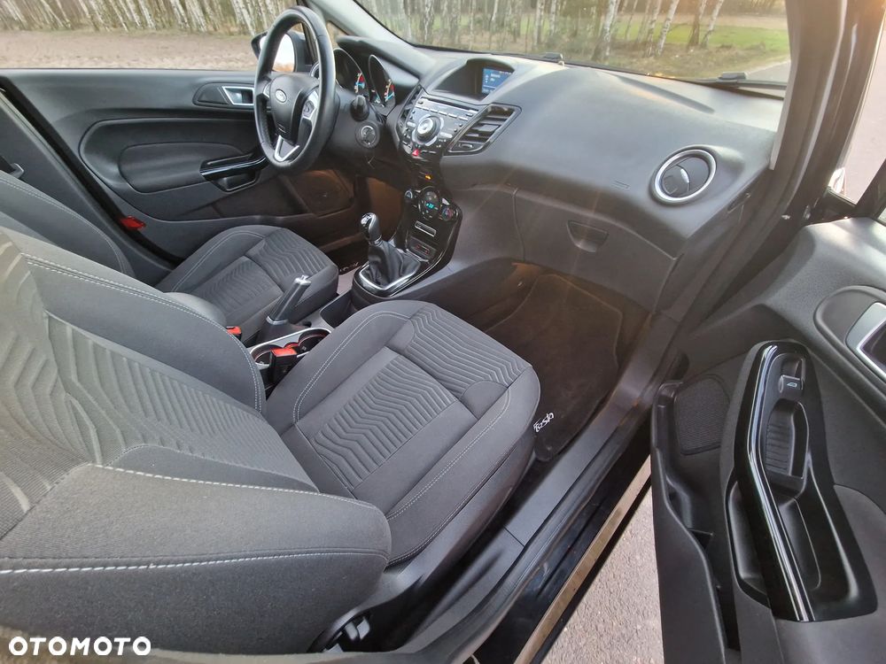 Ford Fiesta 1.0 EcoBoost Titanium - 11