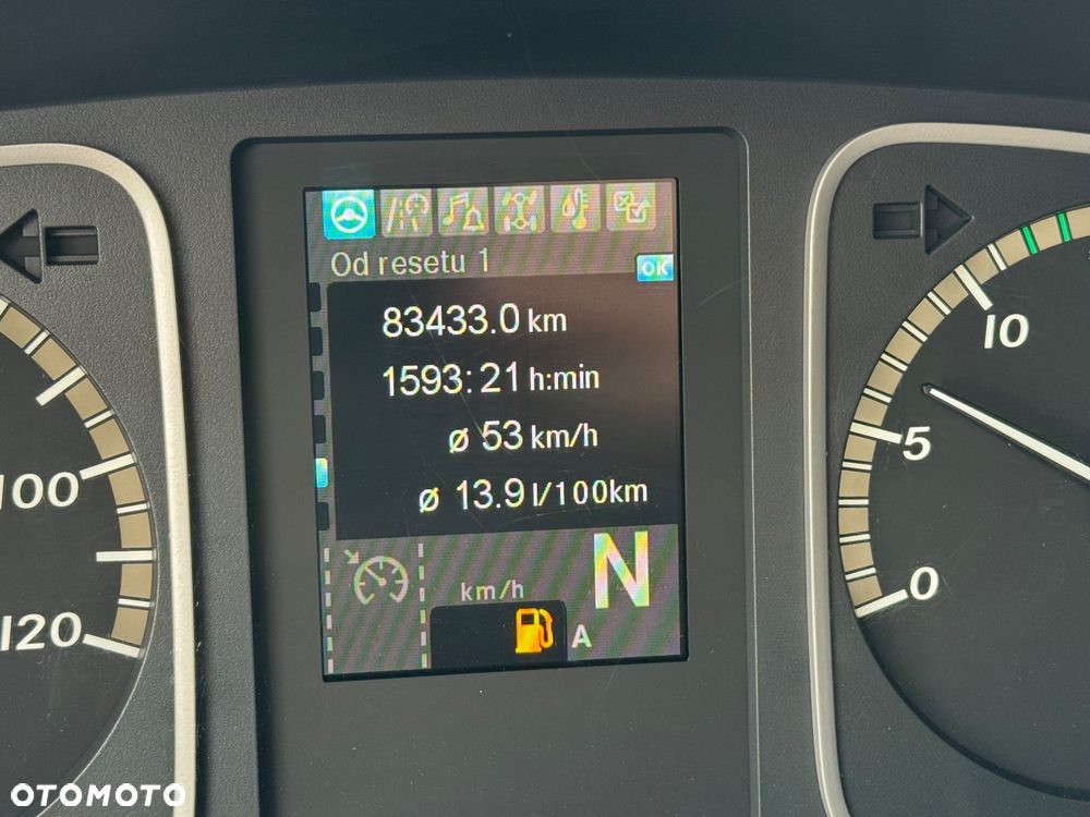 Mercedes-Benz ATEGO 816 KONTENER IZOTERMA  5.30m+ WINDA - 29