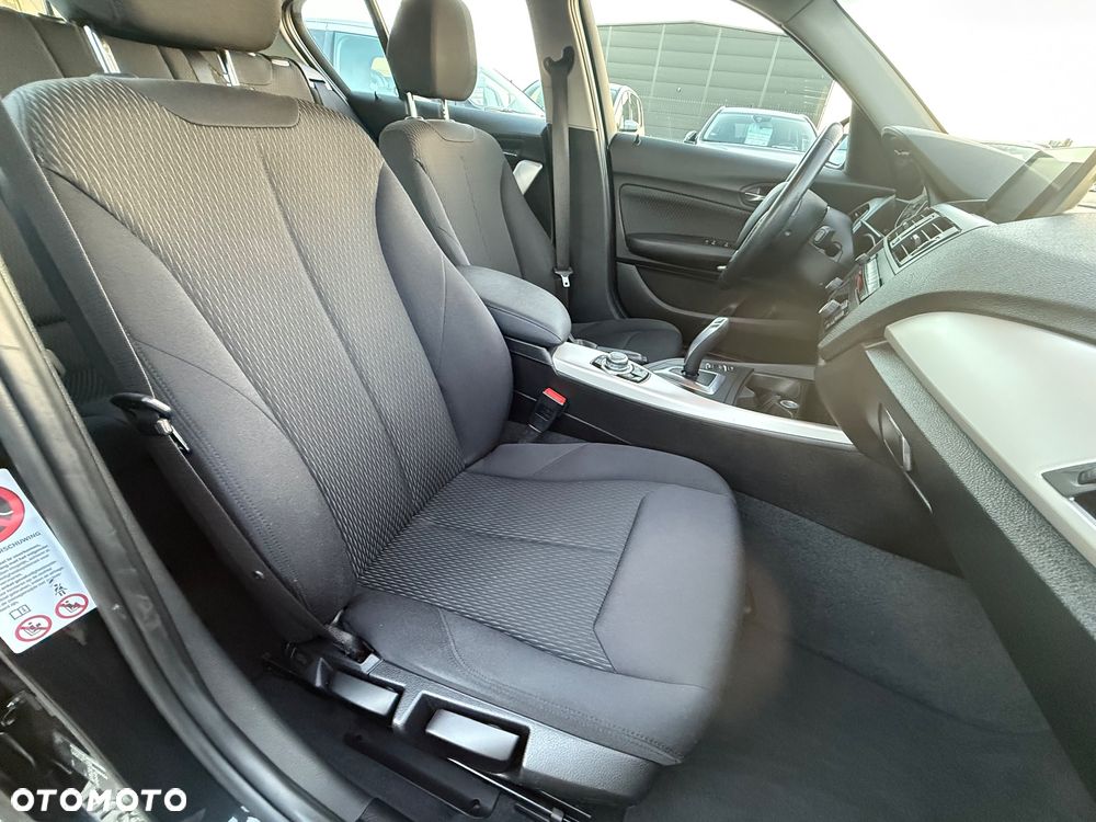 BMW Seria 1 116i - 33
