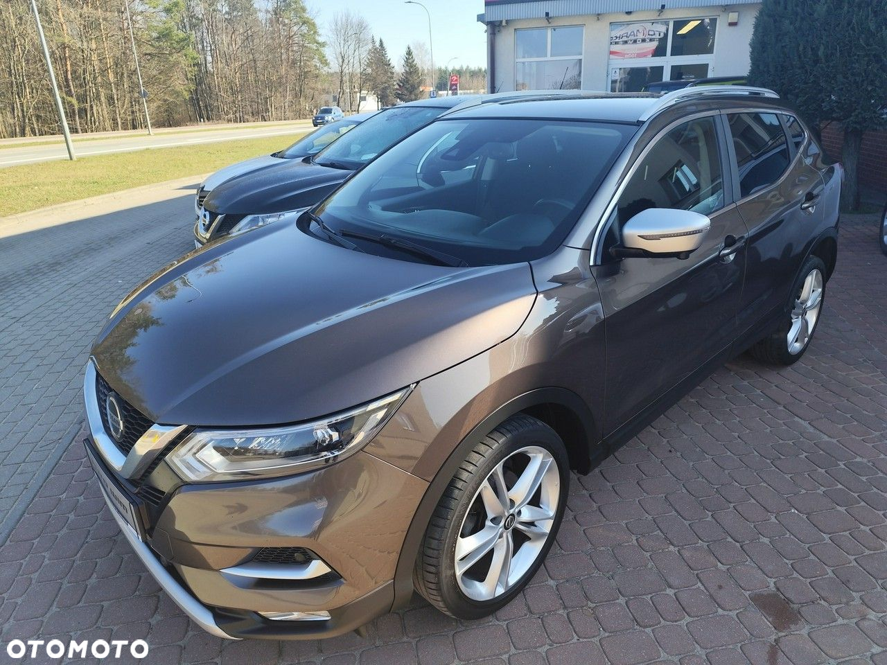 Nissan Qashqai - 11