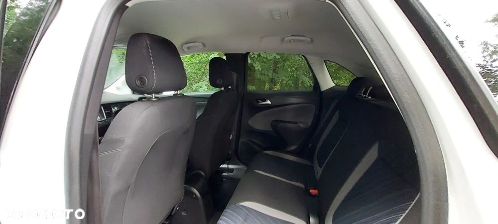 Opel Crossland X 1.2 Edition - 30