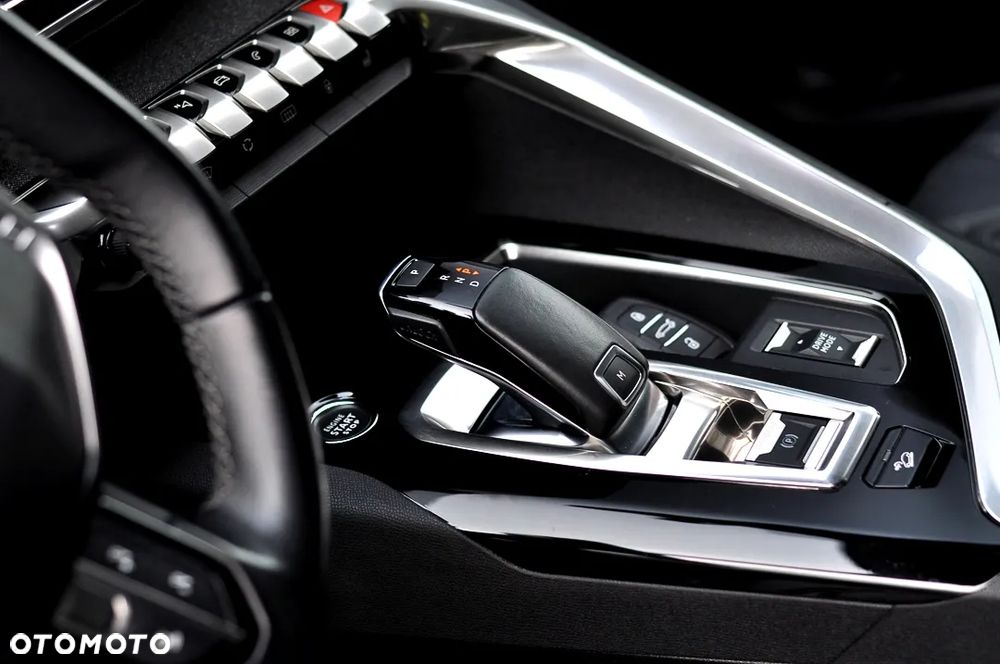 Peugeot 5008 BlueHDi 180 EAT8 Roadtrip - 28