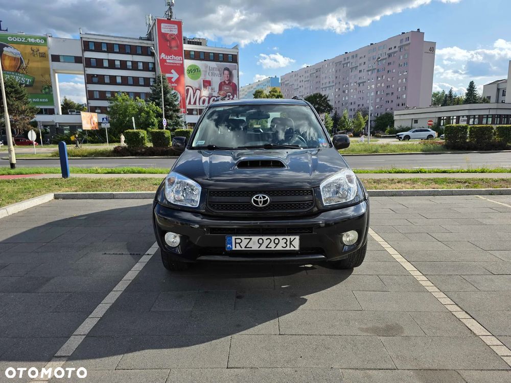 Toyota RAV4 2.0 D-4D 4x4 - 5
