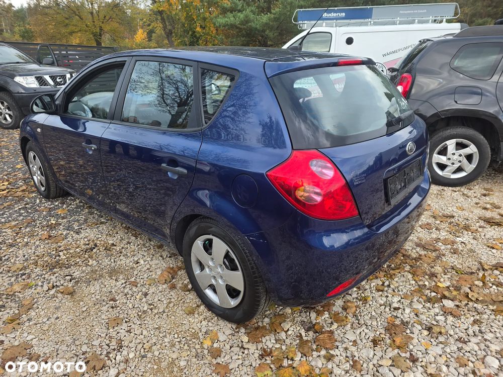 Kia Ceed 1.4 CVVT Attract - 18