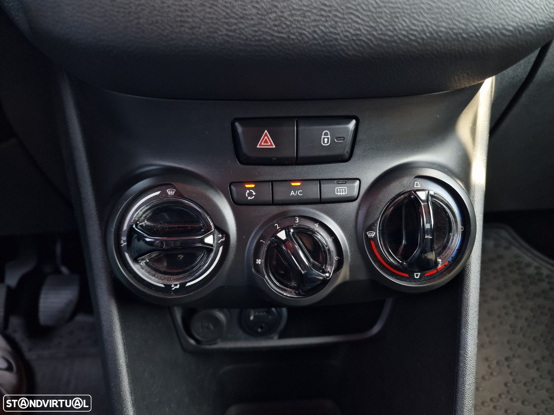 Peugeot 208 1.2 VTi Access - 22