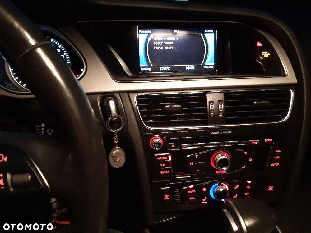 Audi A4 Limousine - 16