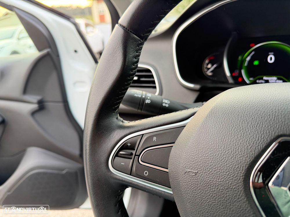 Renault Mégane 1.5 Blue dCi Zen - 21