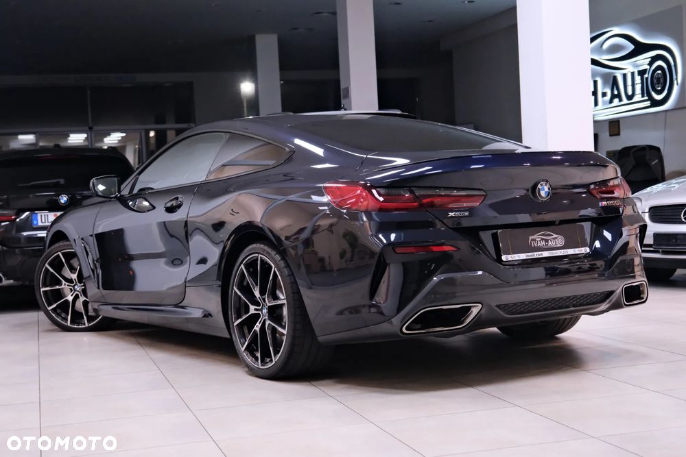 BMW Seria 8 - 18