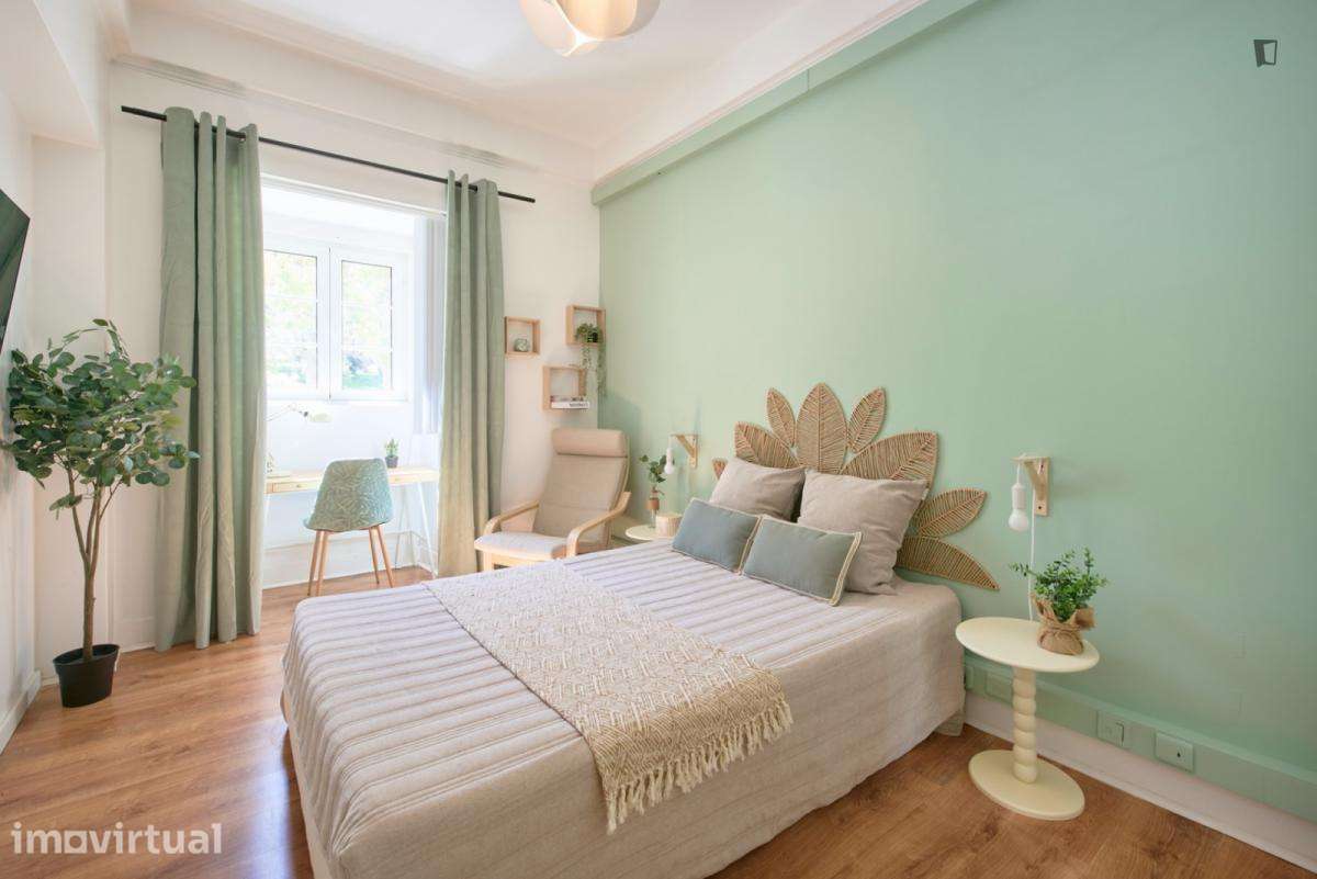 Quarto - localizado em Marquês de Pombal Lisbon - Grande imagem: 5/30