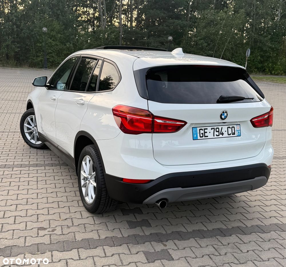 BMW X1 sDrive18i Sport Line - 14