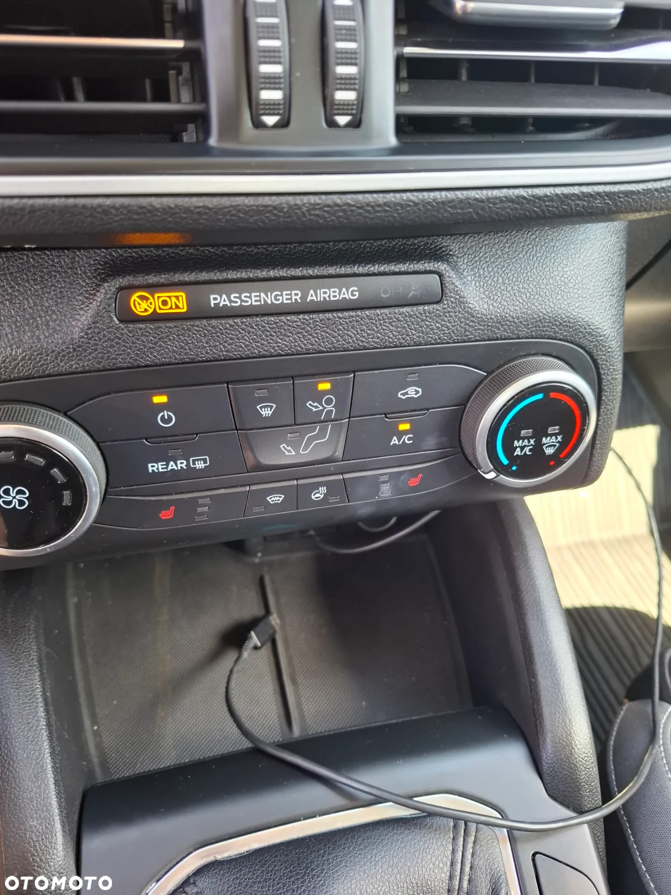 Ford Focus 1.0 EcoBoost Trend Edition - 13