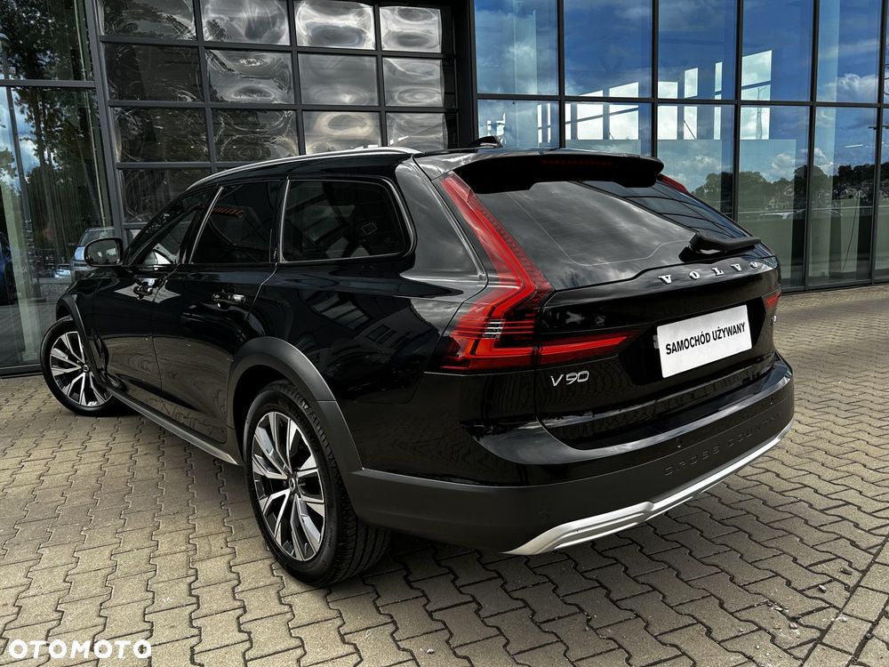 Volvo V90 Cross Country - 6