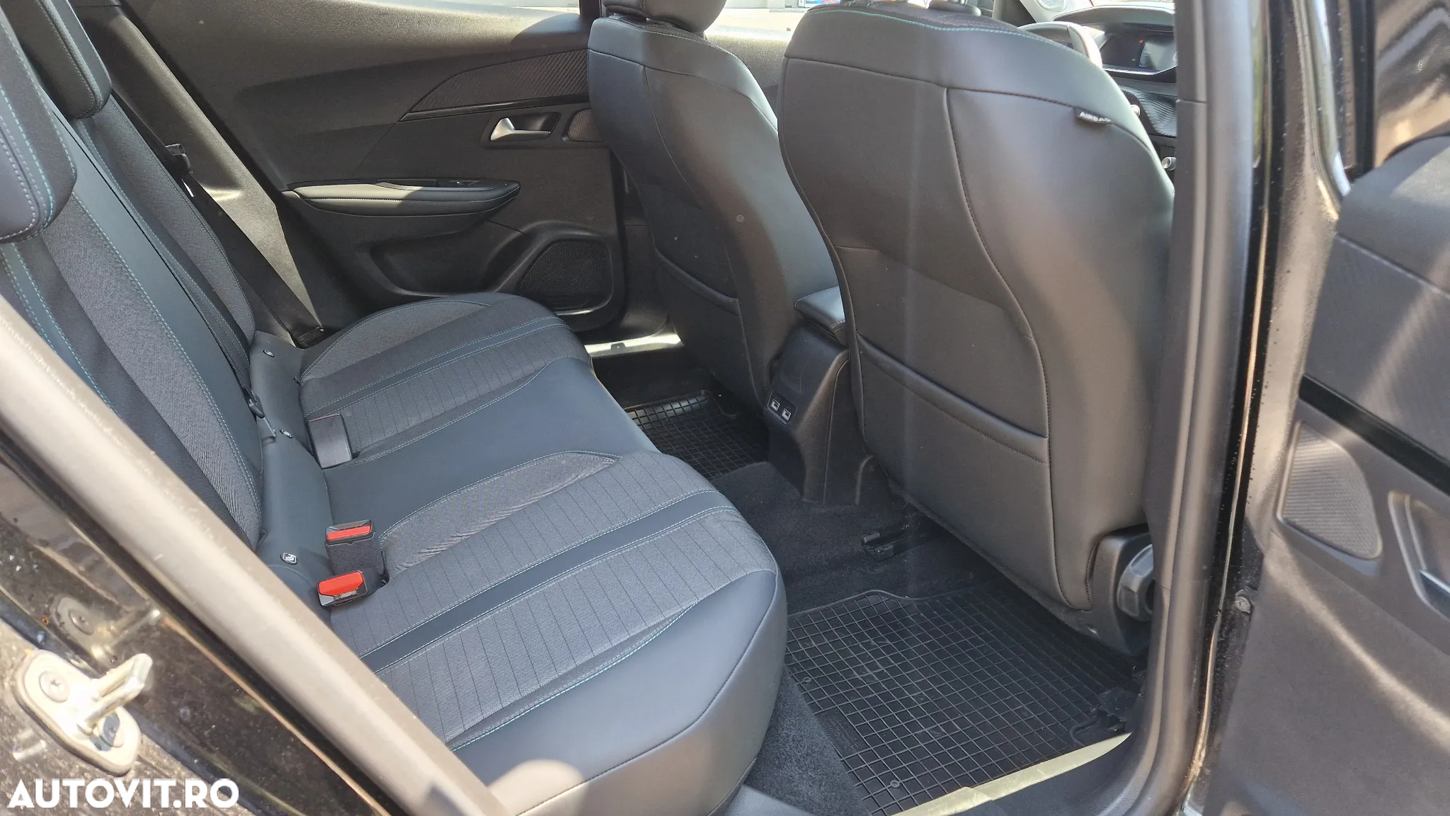 Peugeot 2008 1.5 BlueHDI EAT8 STT Allure Pack - 5