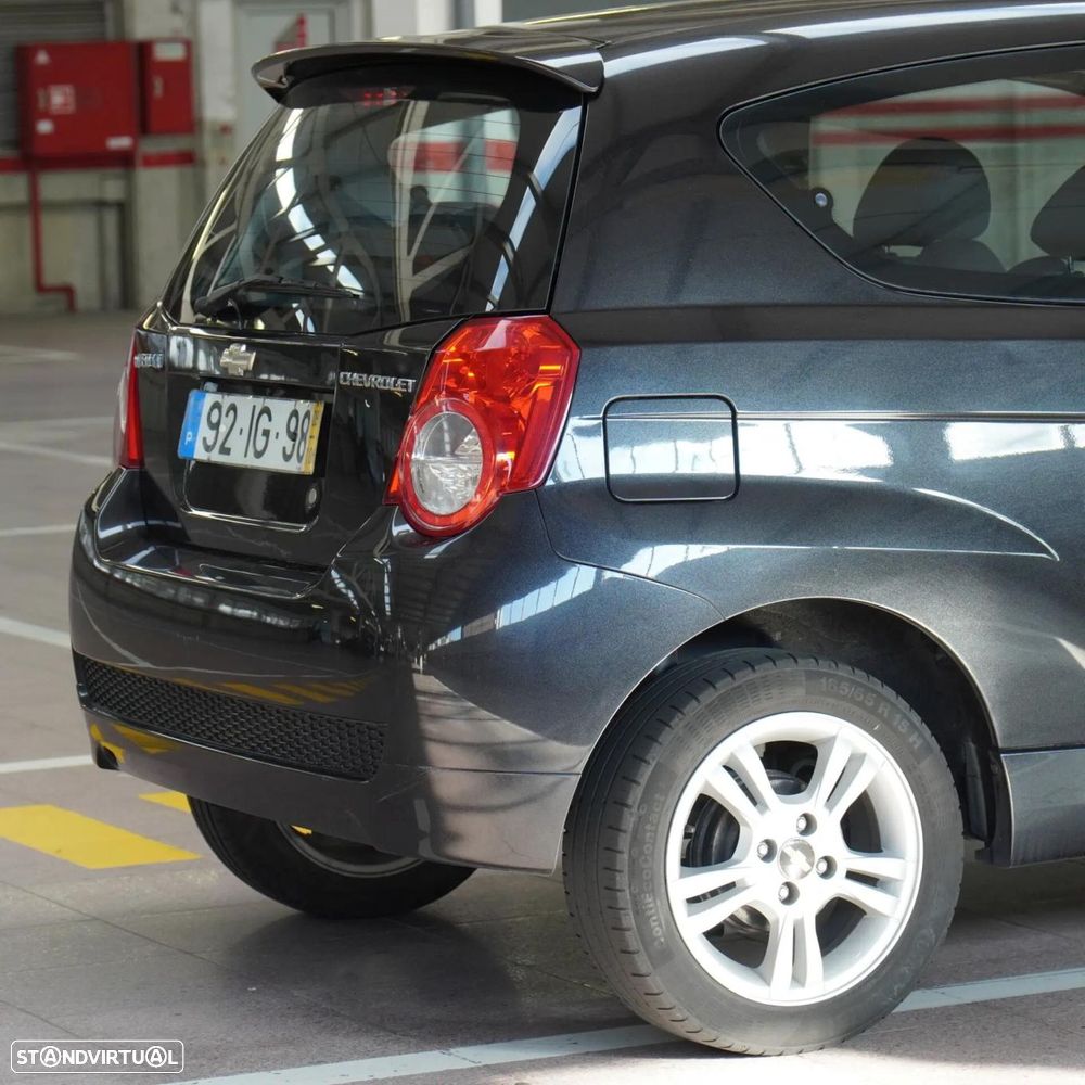 Chevrolet Aveo 1.2 LS - 28