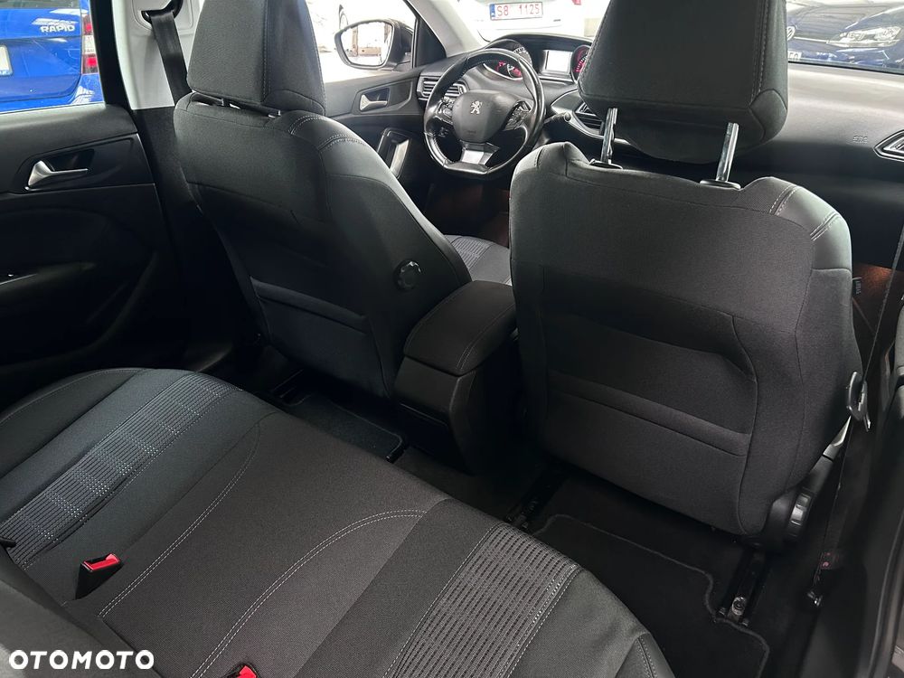 Peugeot 308 BlueHDi FAP 130 Stop & Start Allure - 11