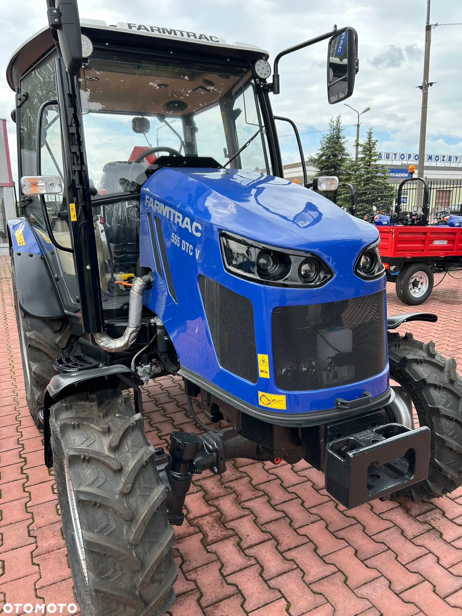 Farmtrac 555 DTC V - 3