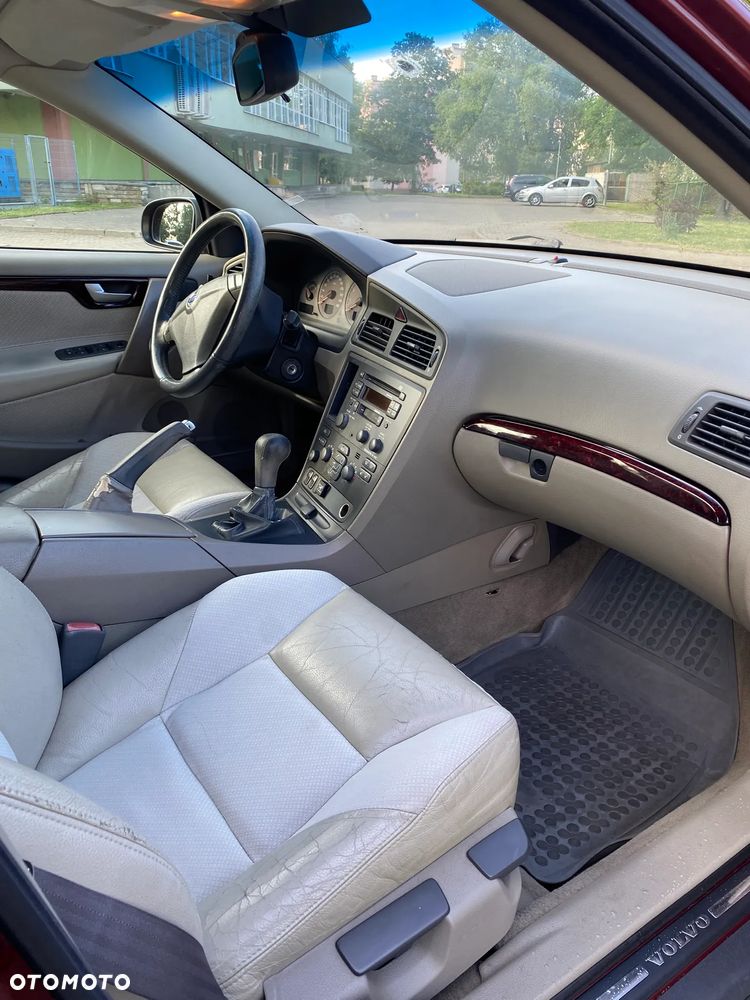 Volvo S60 2.4 Comfort - 5