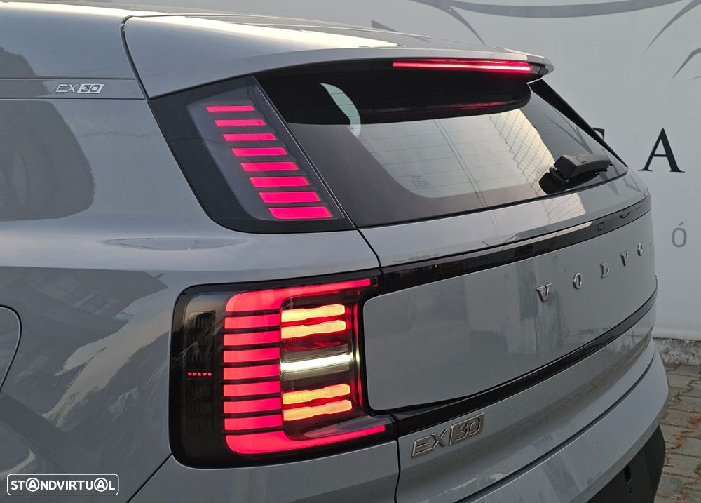 Volvo EX30 69 kWh Single Motor Extended Range Core - 31