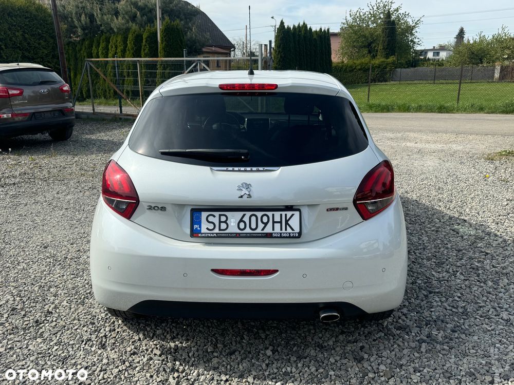 Peugeot 208 PureTech 110 Stop & Start Allure - 8