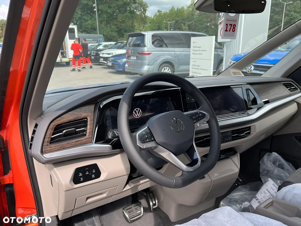 Volkswagen Multivan 2.0 TDI L2 Style DSG - 9