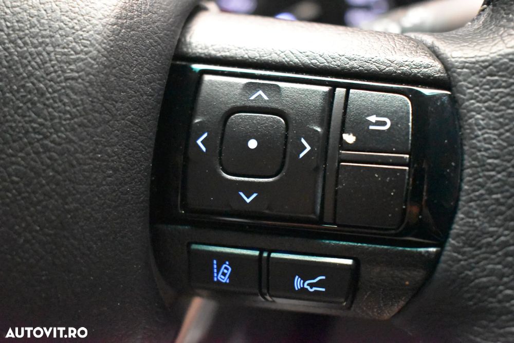 Toyota Hilux 2.4D 150CP 4x4 Double Cab AT Executive - 19