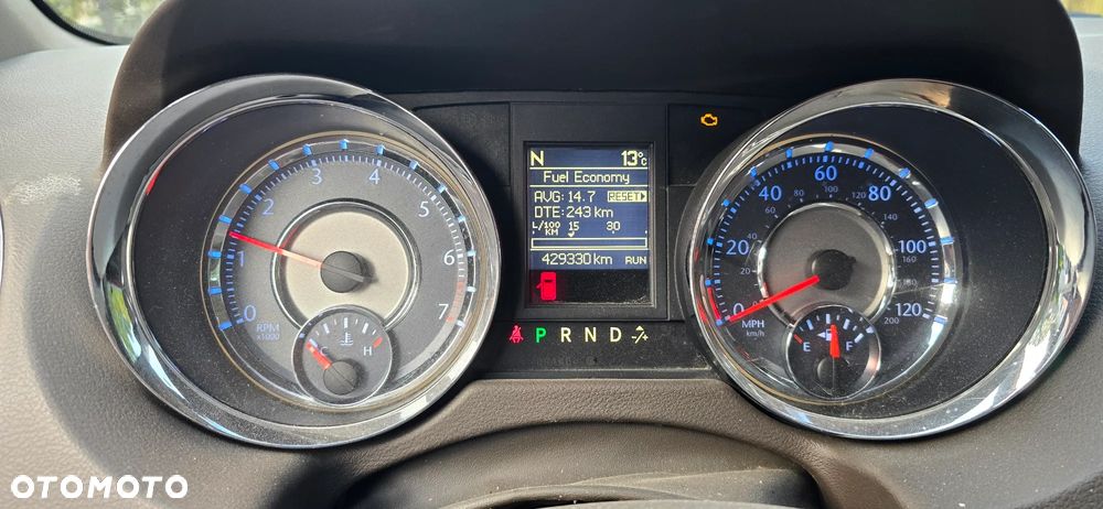 Chrysler Town & Country 3.6 Touring - 10