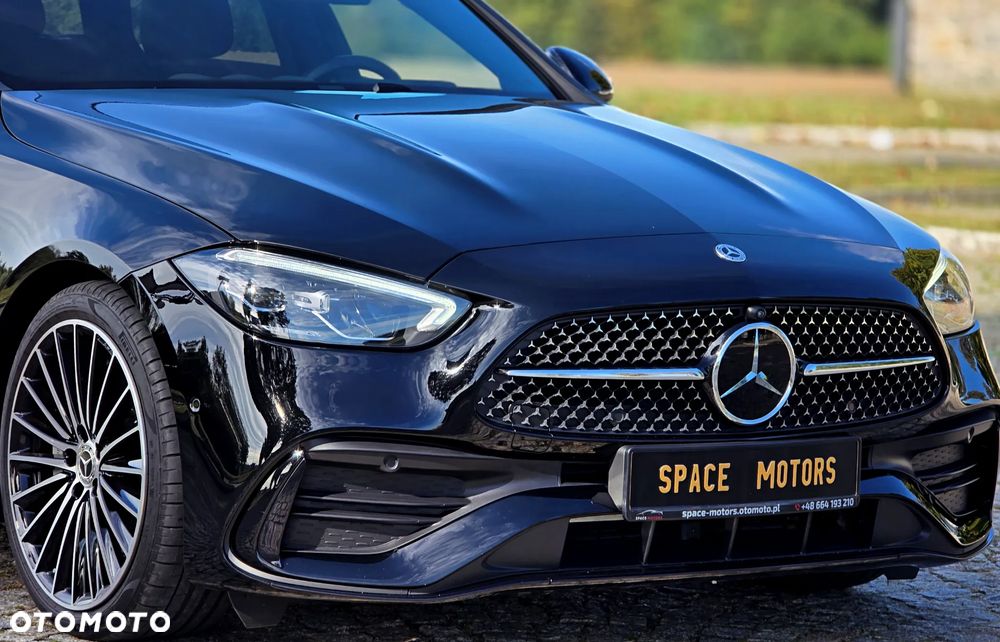 Mercedes-Benz Klasa C 220 d 4Matic T 9G-TRONIC AMG Line - 14
