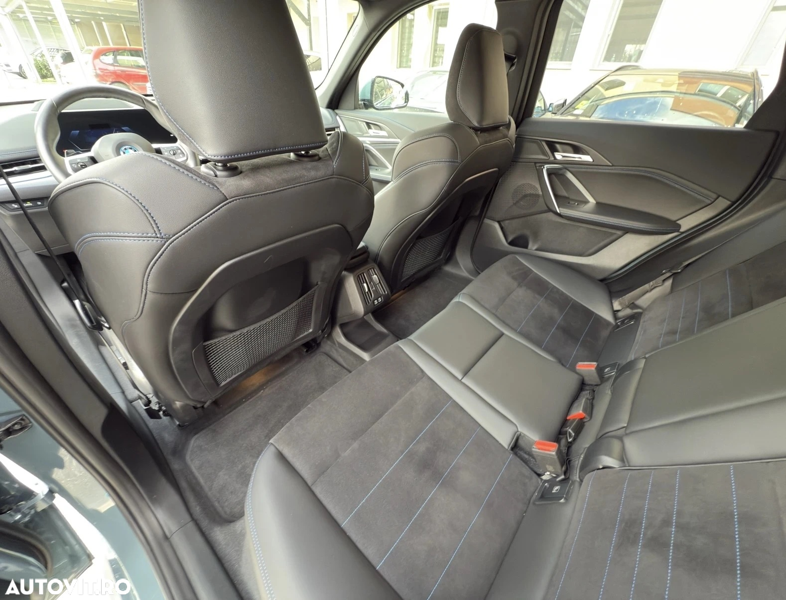 BMW iX1 eDrive20 - 5