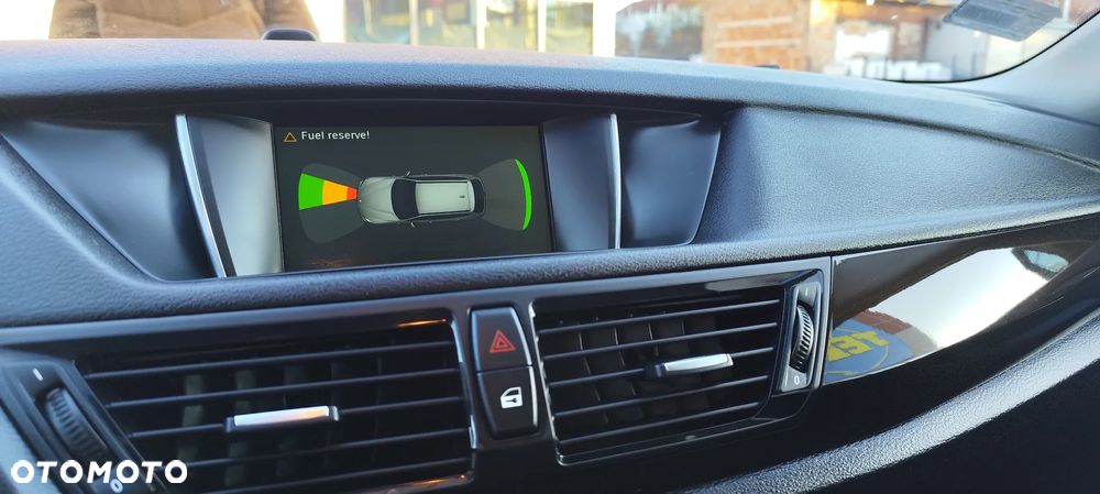 BMW X1 sDrive16d Sport Line - 23