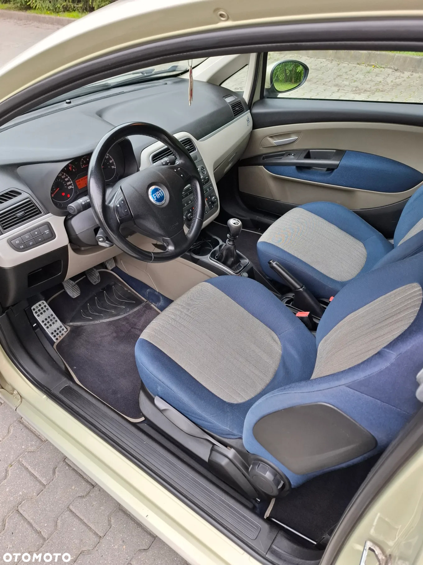 Fiat Grande Punto - 5