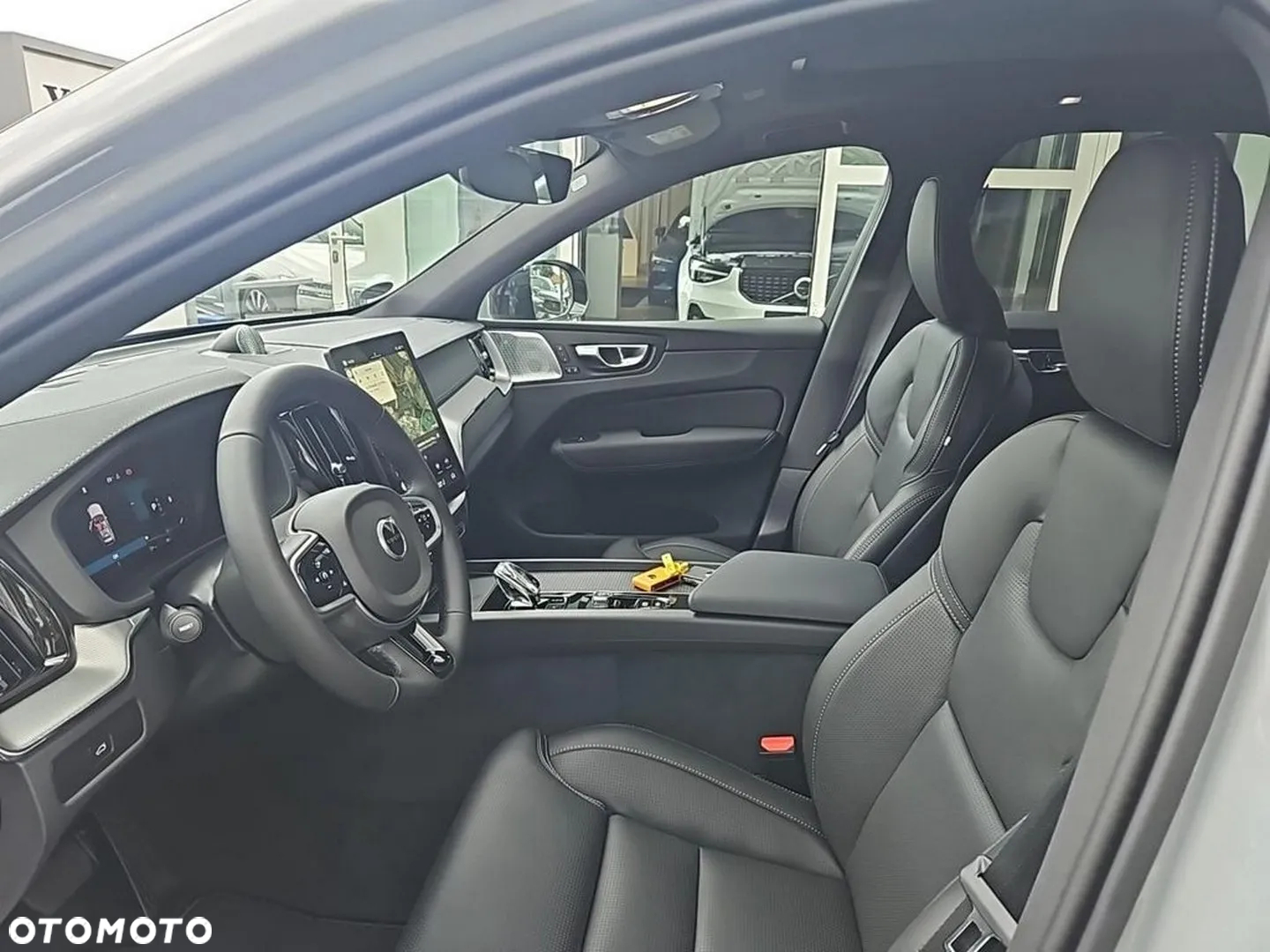 Volvo XC 60 B5 B AWD Ultra Black Edition - 29