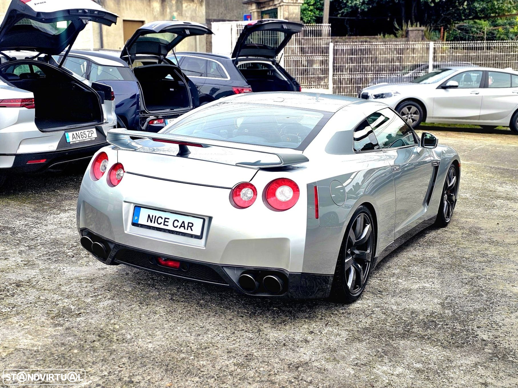 Nissan GT-R 3.8 V6 Premium Edition - 6