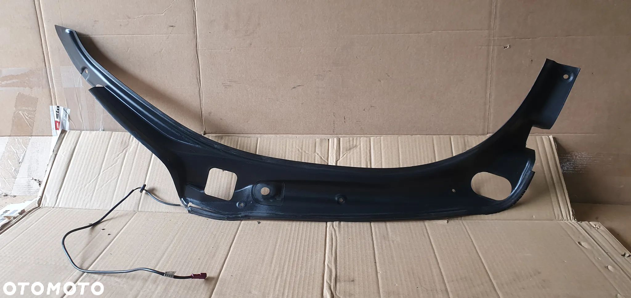 Osłona zaślepka bagażnika prawy tył prawa Mercedes ML W164 A1646900433 - 1