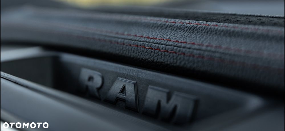 RAM 1500 - 21