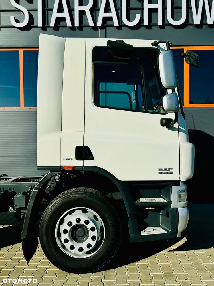 DAF DAF CF 65.220 E5 // Klimatyzacja / rama pod zabudowę !! // wywrotka kiper beczka hakowiec HDS dzwig żuraw podwozie - 19
