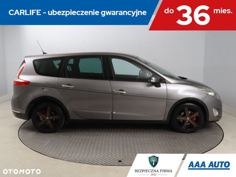 Renault Grand Scenic - 8