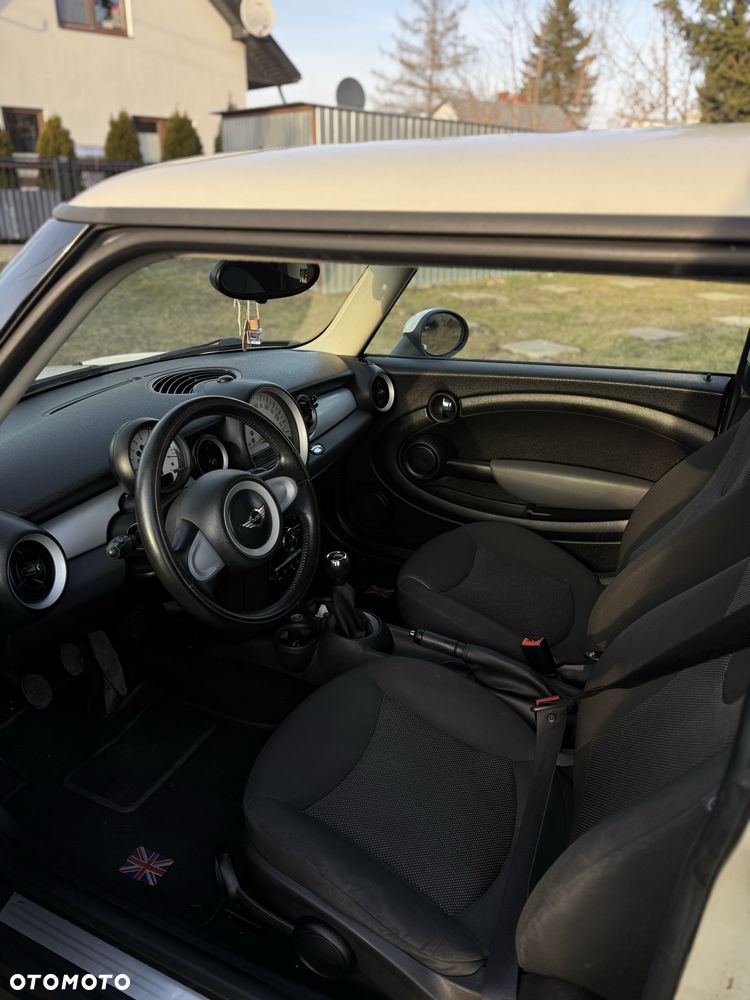 MINI ONE - 7