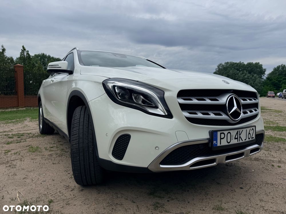 Mercedes-Benz GLA 200 7G-DCT Urban - 9