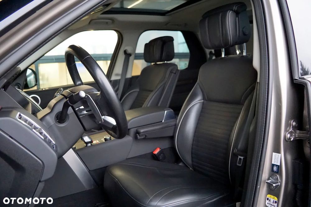 Land Rover Discovery D250 SE - 20