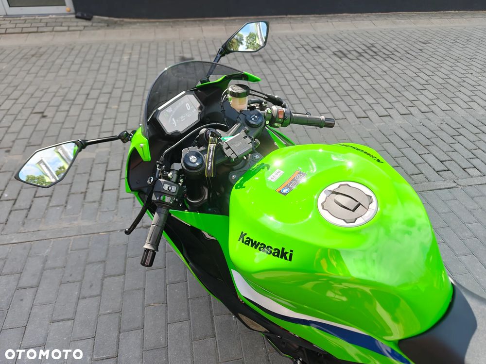 Kawasaki ZX - 8