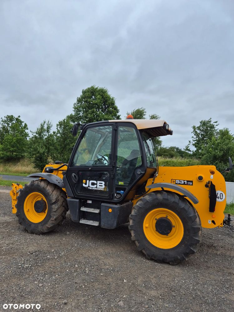 JCB - 5